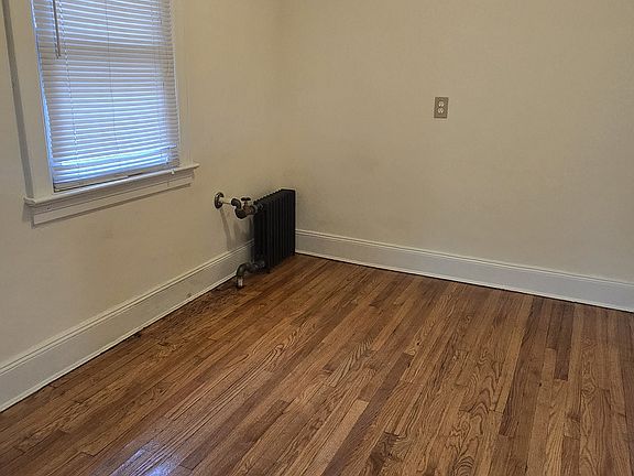 5th image of 157-27 99th St #1