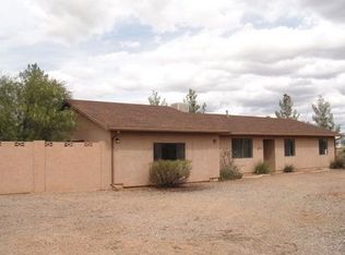 471 E Birch St, Huachuca City, AZ 85616
