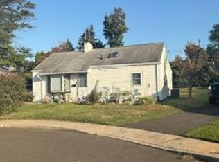 216 Chelsea Rd, Fairless Hills, PA 19030