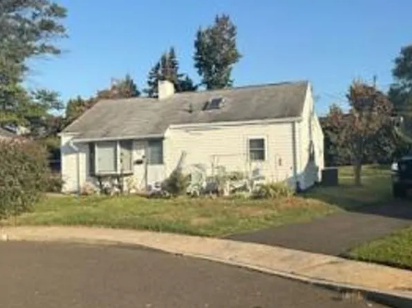216 Chelsea Rd, Fairless Hills, PA 19030