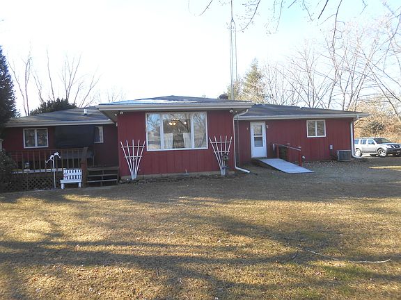 5th image of 3260 N Lakeside Dr