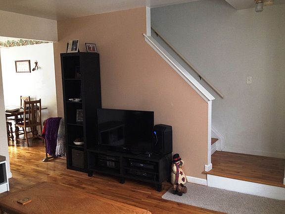 4th image of 45106 Kensington St