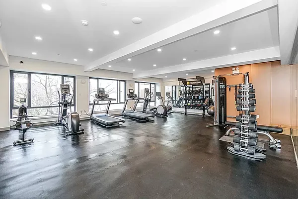 Rented by Bond New York | media 55