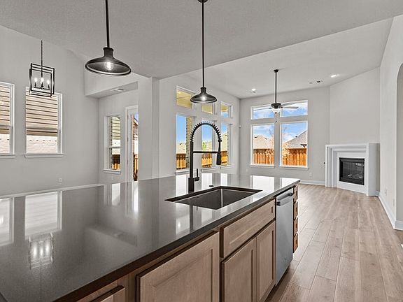 The Pin Oak - Kitchen