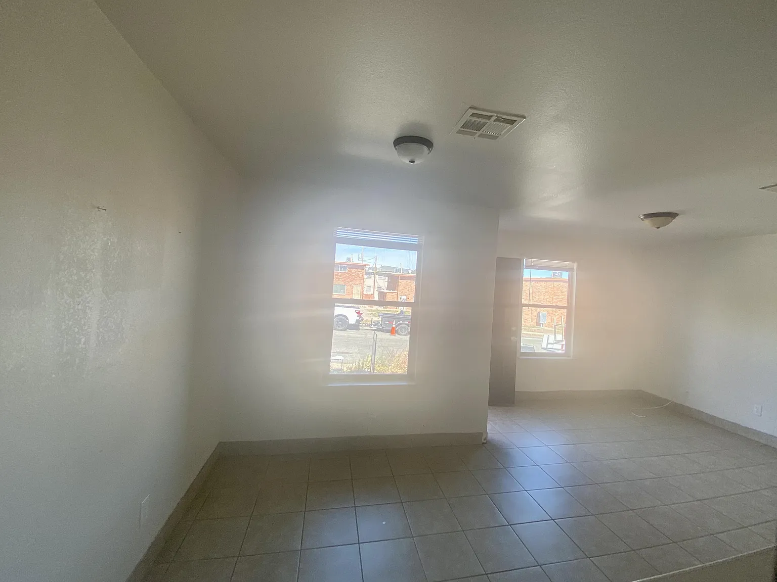 3 bed, 2.0 bath, 950 sqft, $1,150 — Photo 4