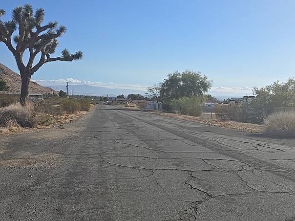 4th image of 16544 Tawanka Rd