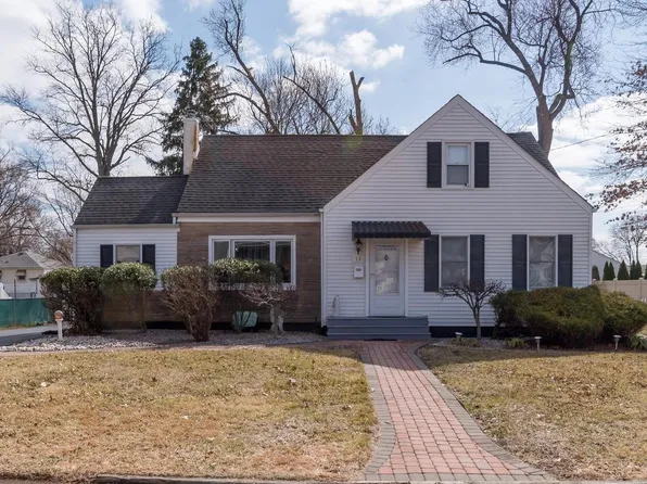 13 Ida Ave, Morrisville, PA 19067