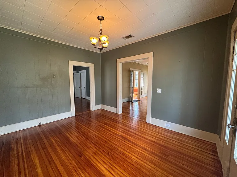 425 Atkins Ave — Photo 13