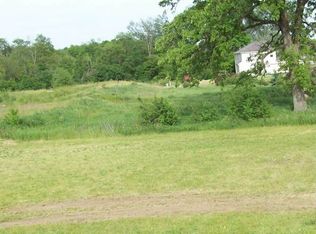 604 Augusta Dr, Mukwonago, WI 53149