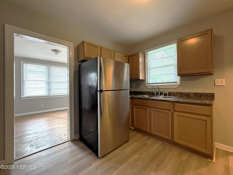 843 Mackinaw St — Photo 7