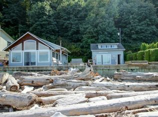 3121 Shoreline Dr, Camano Island, WA 98282