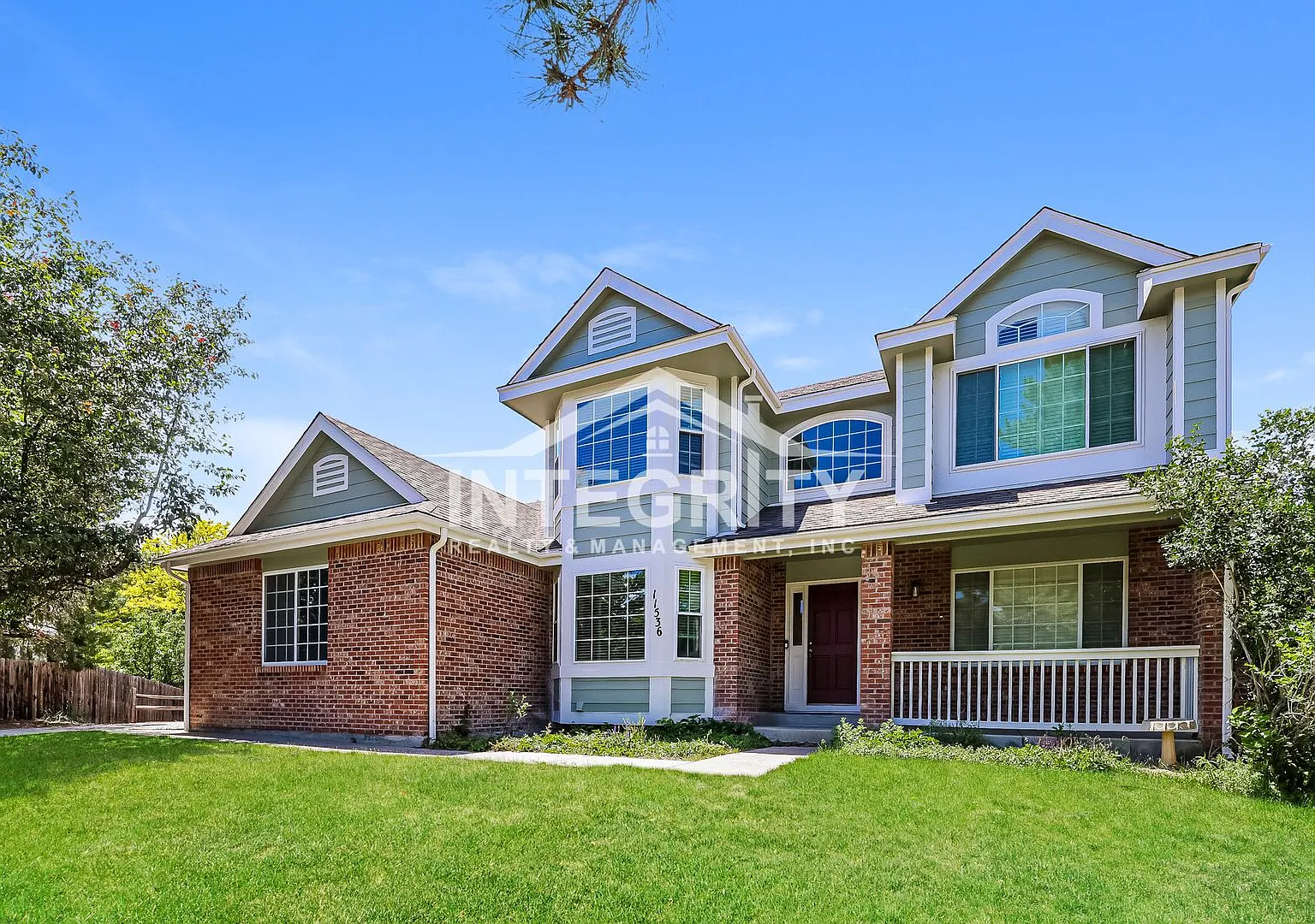 A must-see 5 Bed / 4 Bath home in Parker with stunning mountain views! — Photo 2