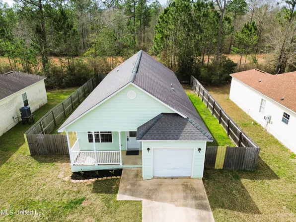 11499 Acorn Dr, Gulfport, MS 39503