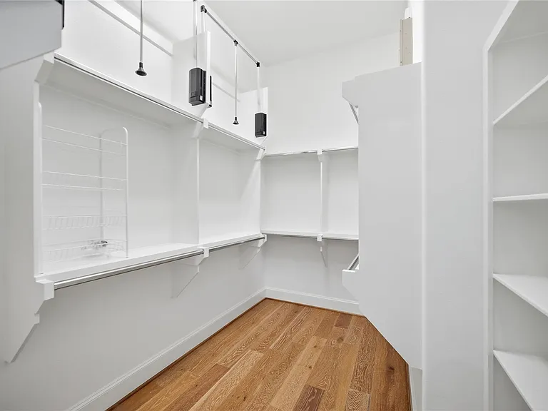 707 Bringhurst St — Photo 20