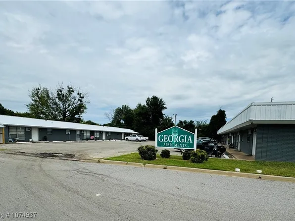 100 Georgia Pl, Poteau, OK 74953