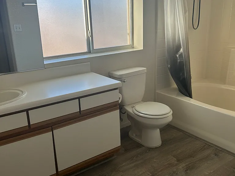 3720 Churchill Dr — Photo 10