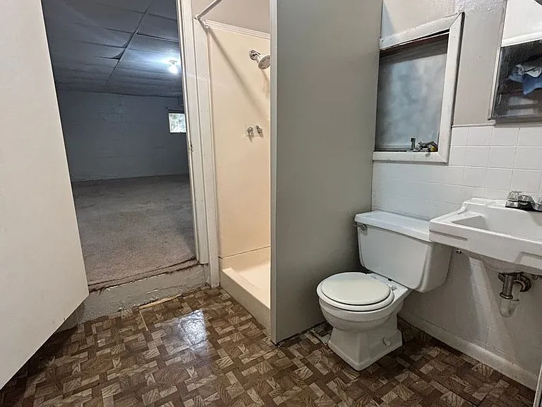 1822 Abbott Ave — Photo 18