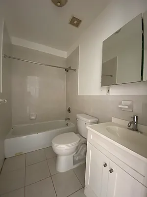 Rented by Capri Jet Realty Corp | media 11