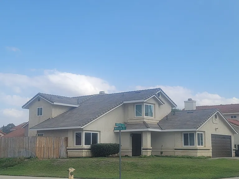 2863 Bragg St — Photo 2