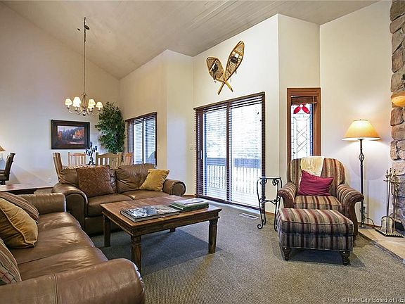 2nd image of 1729 Lakeside Cir #1729