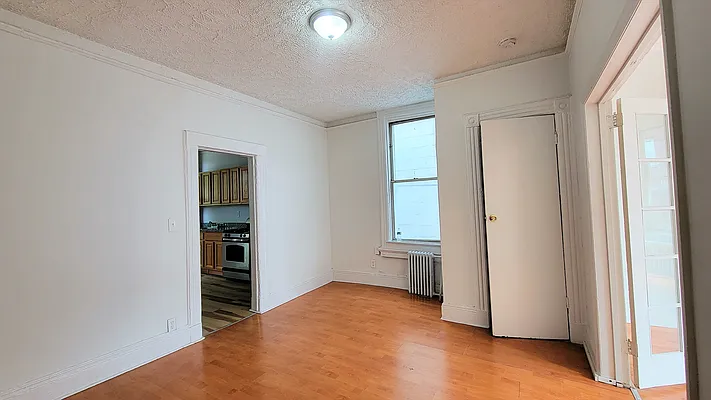 Rented by New York Dwellings LLC | media 21