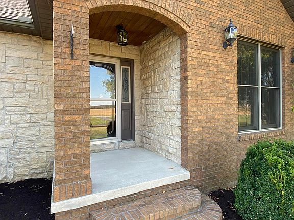 2nd image of 18149 Boundary Rd