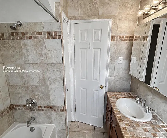 6936 Melrose Ave — Photo 12
