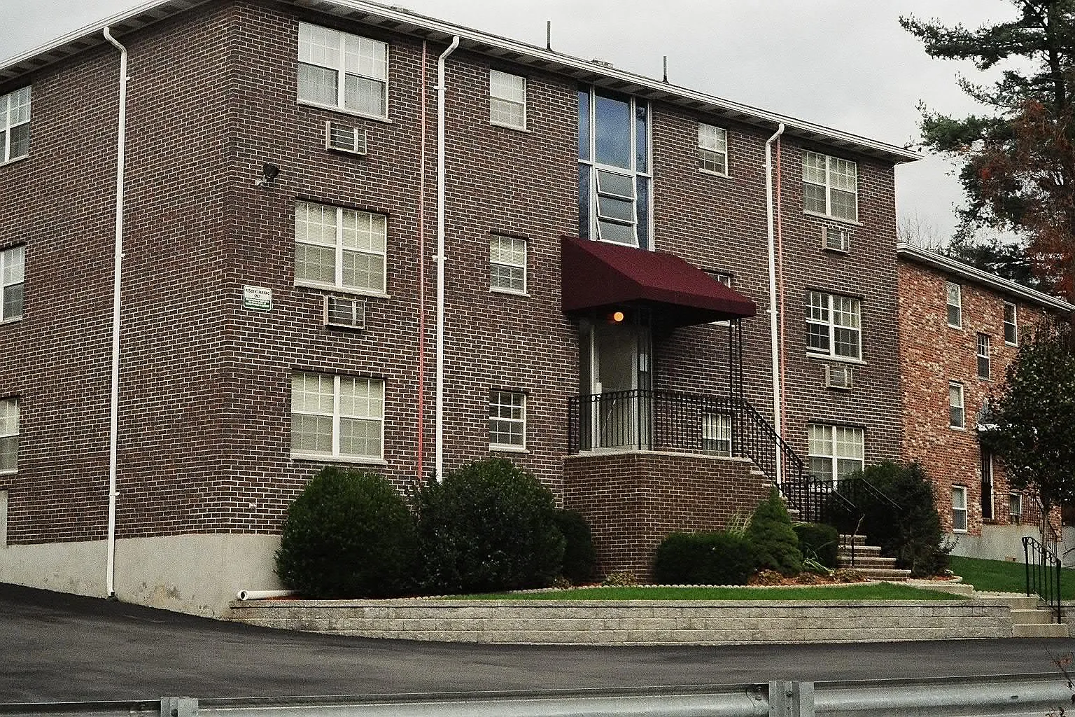 Furnished Rentals - Waltham/Metro West — Photo 3
