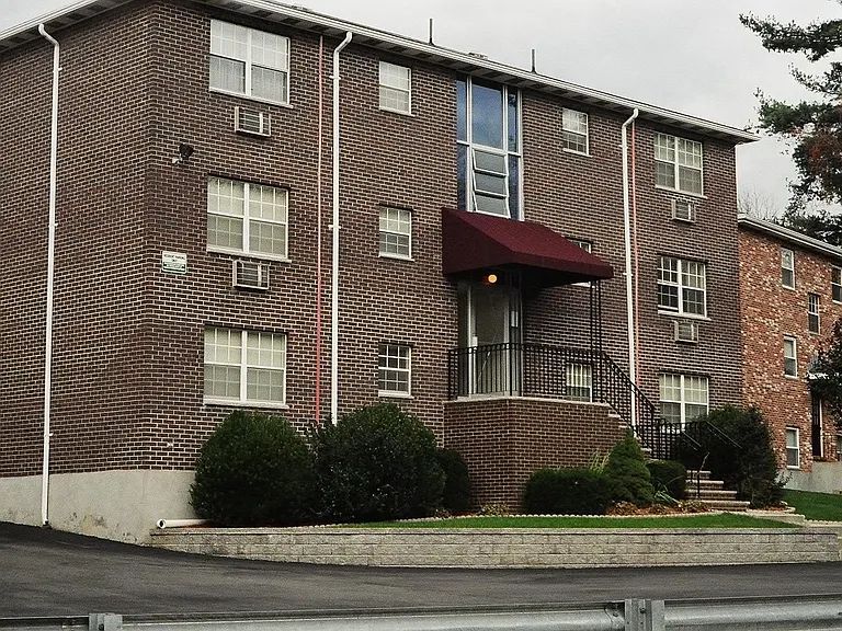 Furnished Rentals - Waltham/Metro West — Photo 3