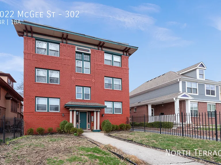 3022 McGee St #302 — Photo 17