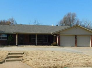 402 Merkle Dr, Norman, OK 73069
