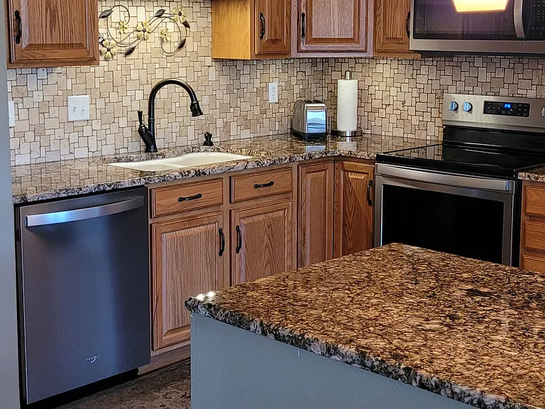 711 N Stackman Dr #D — Photo 14