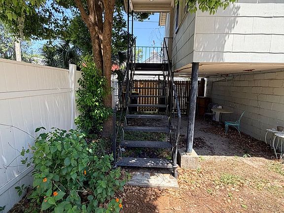 2nd image of 714 E 54th St Unit A