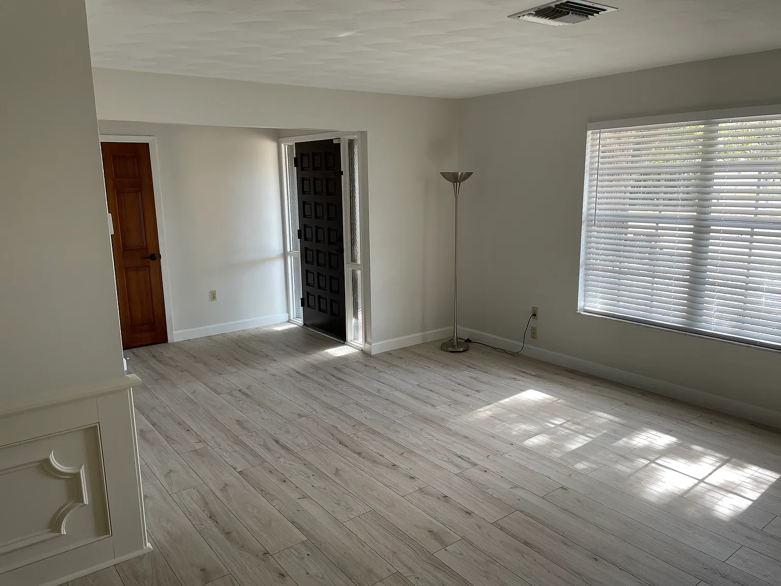 42 W Highbanks Rd — Photo 3