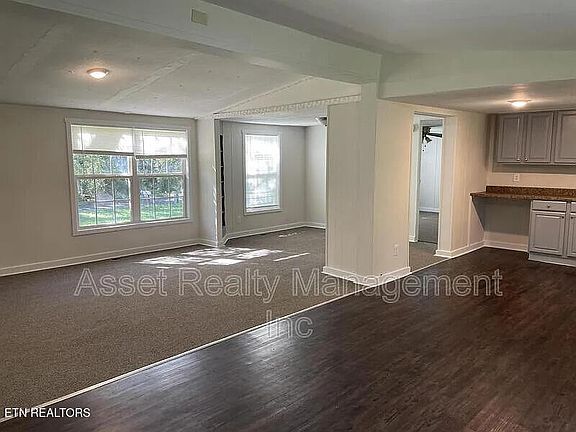 4th image of 600 Jim Conner Rd