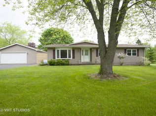 31355 N Oplaine Rd, Libertyville, IL 60048