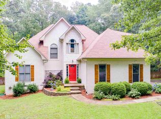 90 Clearview Cir, McDonough, GA 30253