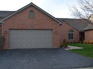 1048 Pinewood Ct, Brighton, MI