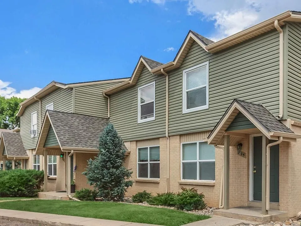 Our townhouses at Alder Square Rental Townhomes