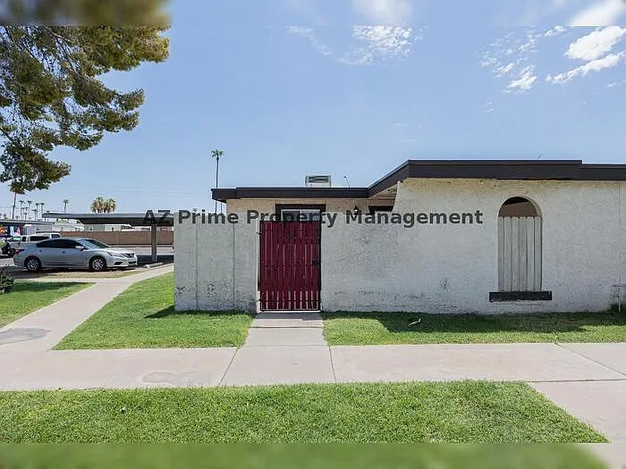720 S Dobson Rd #10 — Photo 2