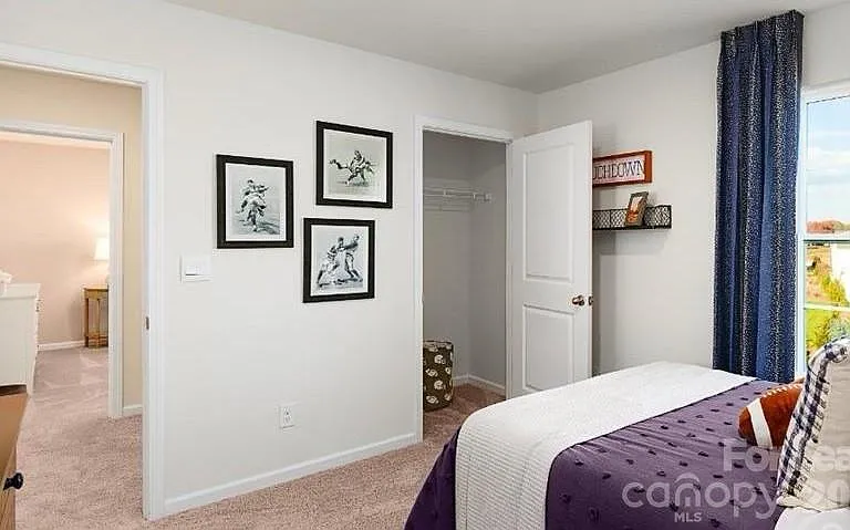 1720 Vanderlyn St — Photo 15