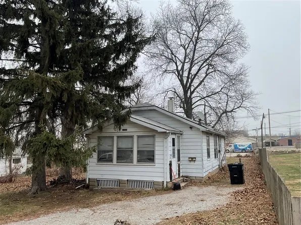 2724 N Church St, Decatur, IL 62526