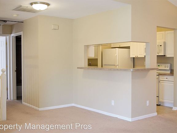4th image of 3370 Tremonte Cir N