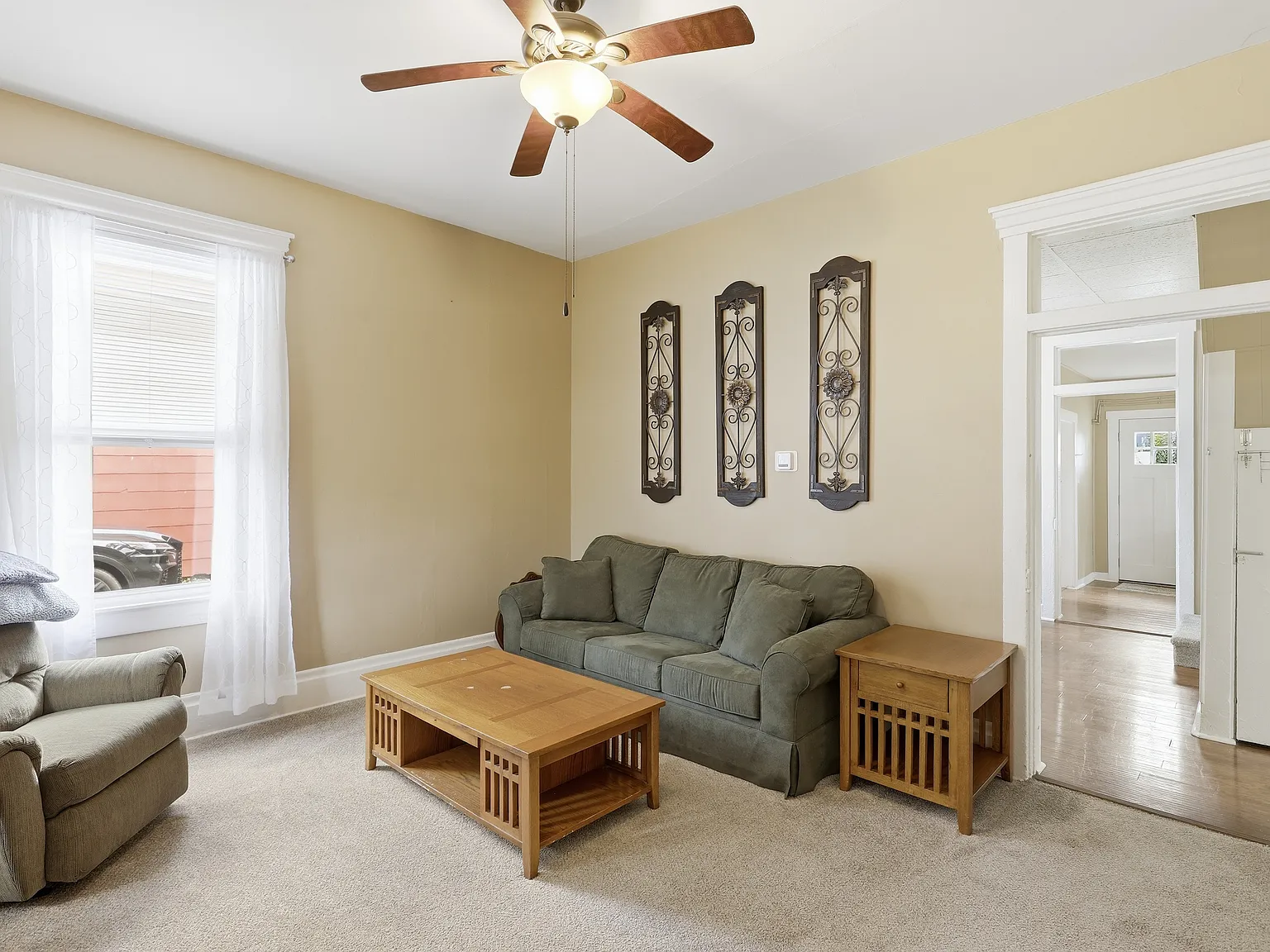 1 bed, $1,000 — Photo 4