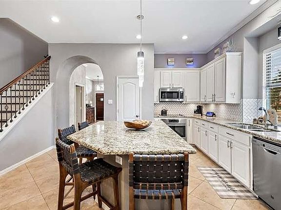 5th image of 2905 Vacherie Ln