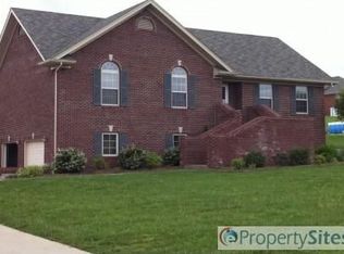4004 Westoak Valley Dr, Georgetown, IN 47122