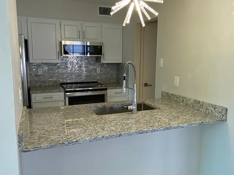 3936 Travis St — Photo 7