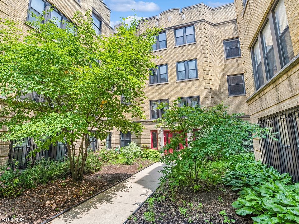 1st image of 4407 N Sacramento Ave APT 1A