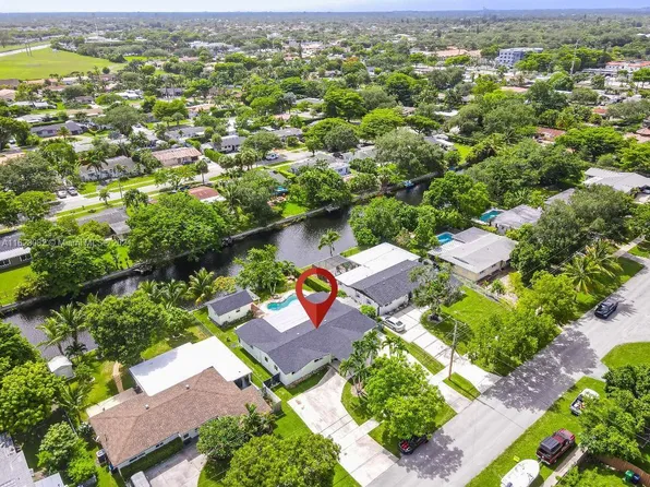 7520 SW 98th Ct, Miami, FL 33173