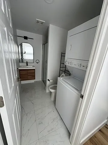 332 Lombard St #3R — Photo 10
